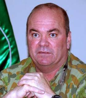 آيساف: فشارها برمنابع مالى و بشرى شبکۀ حقانى را بيشتر مي کنيم