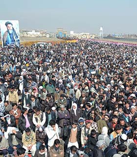 هجدهمین سالگرد شهادت استاد عبدالعلی مزاری با حضور ده ها هزار تن در کابل تجلیل شد