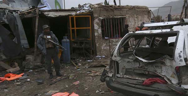 10 کشته در انفجار انتحاری در نزدیک محل برگزاری لویه جرگه