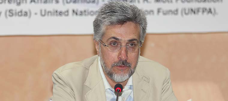 گیلانی: از فرار دیپلومات های افغان جلوگیری نشده است