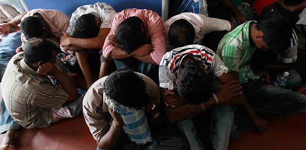 سرنوشت غمبار پناهجویان در کمپ نارو