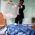 پنجاه درصد صندوق های رای به کابل منتقل شدند