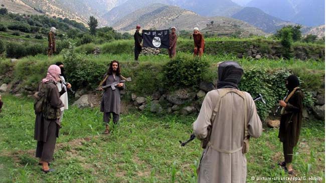 داعش تاکنون ۶۰۰ تن را در ننگرهار کشته و ۳ زندان در این ولایت دارد