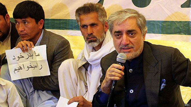 عبدالله: مساله گروگان‌ها در بالاترین سطح دولت پیگیری می‌شود