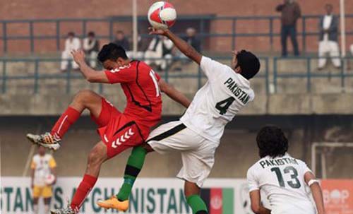 تیم ملی فوتبال افغانستان در برابر پاکستان شکست خورد