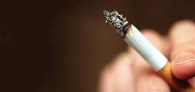 وزارت صحت:  تجارت غیرقانونی محصولات تنباکو باید ممنوع شود