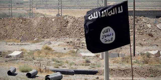 آغاز فعالیت داعش و تضعیف حاکمیت حکومت مرکزی