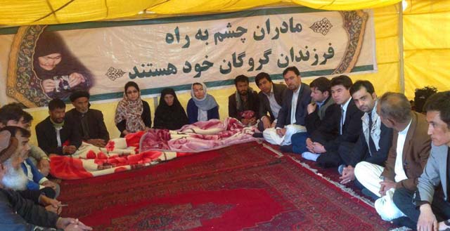 تحصن نهادهای مدنی و شهروندان کابل برای رهایی مسافران ربوده شده