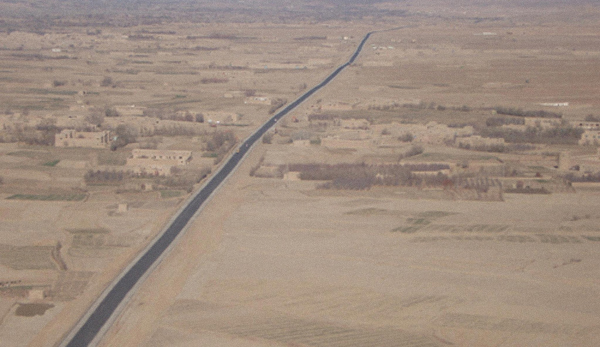 افراد ناشناس ۳۰ مسافر  هزاره را در بزرگراه کابل-قندهار ربودند