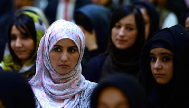 هشت مارچ و فروکاست رویکرد انتقادی به شعاری