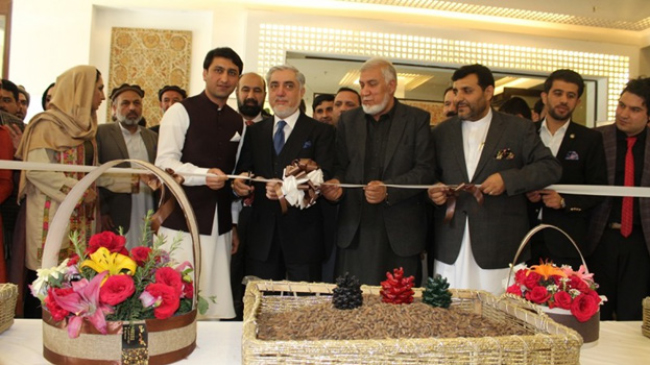  اتاق تجارت و صنایع: پاکستان سالانه میلیون‌ها دالر از جلغوزه افغانستان عاید دارد