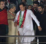 حزب عمران خان از به دست آوردن حمایت کافی برای تشکیل دولت ائتلافی خبر داد 