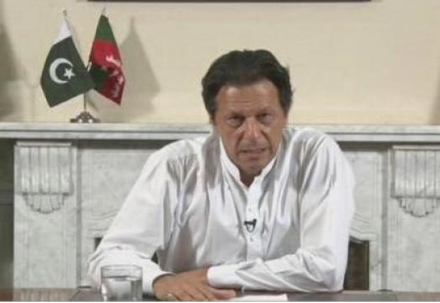 عمران خان : غواړو له افغانستان سره مو پولې پرانستې وي
