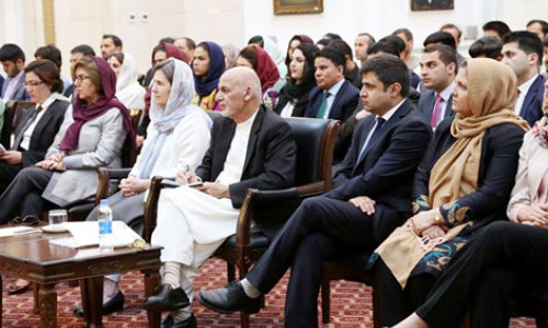 غنی: هیچ تصمیمی در پشت پرده گرفته نمی‌شود 