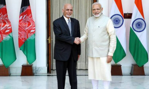 دولت هند یک هـزار بس شهری به افغانستان کمک می‌کند