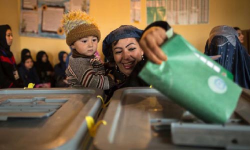 انتخابات ریاست جمهوری سه ماه  به تعویق افتاد 