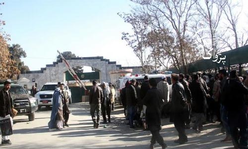  شمار از مامورین پولیس موظف در برابر سفارت پاکستان از وظایف شان برکنار شدند