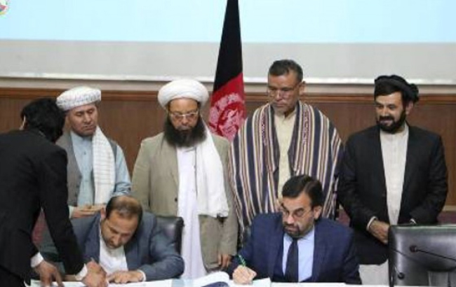 قرارداد 12 پروژه انکشافـی به ارزش 242 مـیلیون افغانی به امضا رسید 