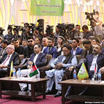 شـهروندان: بازی‌های سیاسـی برای ما نان نمی‌شود 