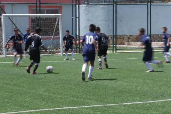 بازی‌های لیگ برتر فوتبال دوازده سالان کابل آغاز شدند