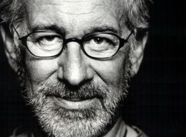 اسپیلبرگ سیاست«کن» را تأیید کرد 