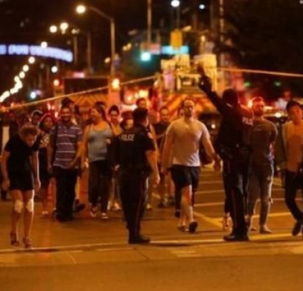 تیراندازی در  تورنتو یک کشته و ۱۴ زخمی بر جای گذاشته است