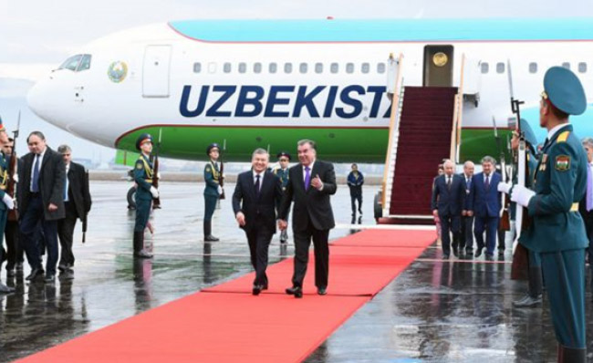 روسای جمهوری تاجیکستان و ازبکستان در دوشنبه دیدار کردند