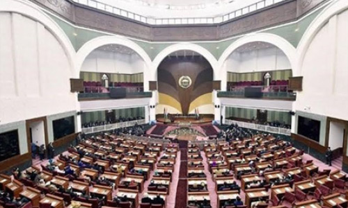 شانزدهمین سال تصویب قانون اساسی؛  نمایندگان مجلس از نقض قانون اساسی انتقاد کردند