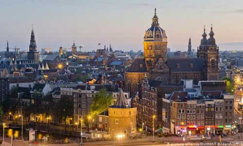 مخالفت با ساخت بنای یادبود هولوکاست در آمستردام