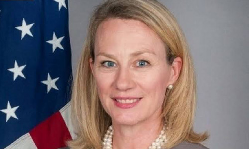 د امريکا د بهرنيو چارو وزارت مرستياله  پر افغان سولې خبرو لپاره اسلام اباد ته رسېدلې