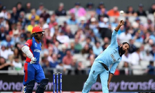 یک بازیکن افغانی‌الاصل  در تیم ملی کرکت  انگلستان بازی می‌کند