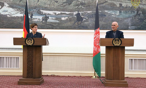 وزیر دفاع آلمان:  امیدوارم نتایج انتخابات ریاست جمهوری افغانستان به زودی اعلام شود