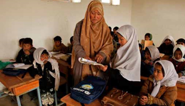 وزارت معارف: 1650 آموزگار در کابل قرضه دریافت کرده است