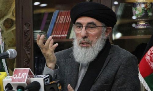 حکمتیار:  تا خارجی‌ها نروند و حکومت تغییر نکند، صلح نمی‌آید 