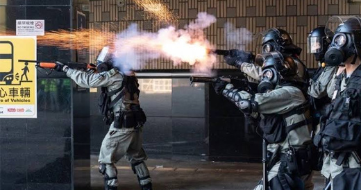 ادامه محاصره دانشگاه پلی‌تکنیک هانگ‌کانگ؛  چند دانشجو موفق به فرار شدند