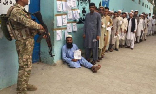 اتحادیه اروپا از اشتراک افغان‌ها به پای صندوق‌های رای  استقبال کرد 