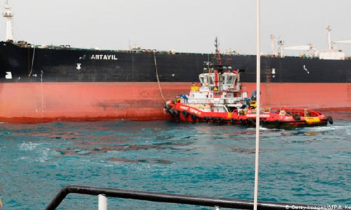 ایران از طریق کشتی به کشتی نفت خود را به چین صادر می‌کند
