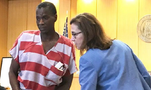 مردی که برای سرقت ۵۰ دالر حبس ابد گرفته بود، آزاد شد