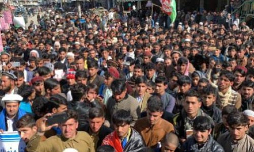 کونړیان او د سولې کاروان غړي له ښکېلو لورو د اوربند غوښتنه کوي 
