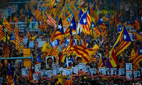کاتالونیا: تظاهرات اعتراضی علیه محاکمه رهبران جدایی‌خواه