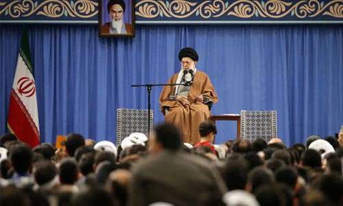 خامنه‌ای: مسئولین فریب اروپایی‌ها را نخورند