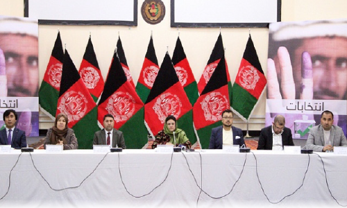 واکنش کمیسیون انتخابات به تظاهرات تیم ثبات و همگرایی:  بدون تفتیش و بازشماری هیچ رایی باطل نمی‌شود