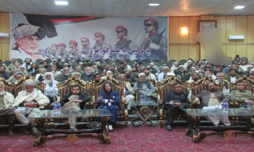 ننګرهار کې دولتي ادارو ته له کلدارو سره په ورتګ بنديز ولګېد