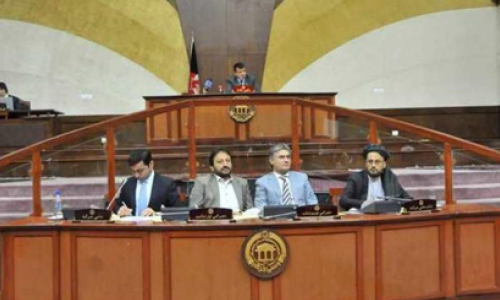 اتهام فساد بر هیات اداری مجلس؛ اصولی از موضع قبلی خود عقب نشینی کرد