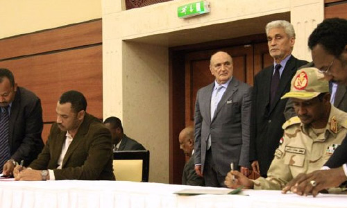 حاکمان نظامی و مخالفان در سودان  توافقنامه تقسیم قدرت را امضا کردند