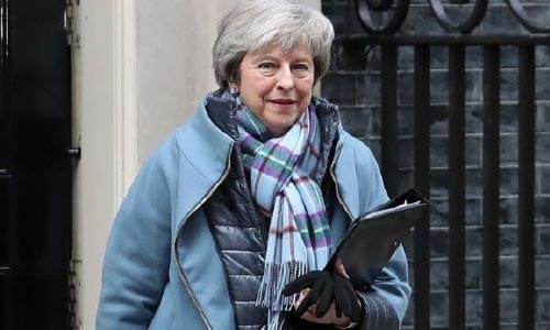 ترزا می می‌گوید بریتانیا در موعد مقرر و بدون تاخیر از اتحادیه اروپا خارج می‌شود 