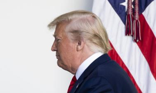 با رای منفی به احضار شهود، راه تبرئه ترامپ در دادگاه استیضاح باز شد 