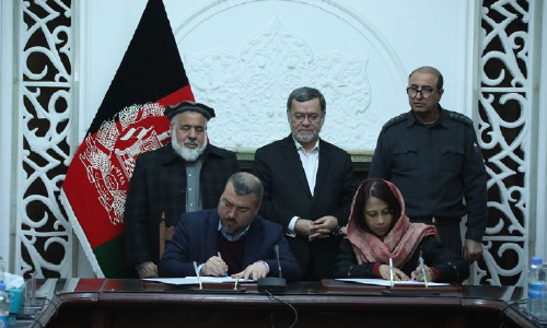 یونیسف با افغانستان برنامه کاری مشترک برای حفاظت از کودکان را امضا کرد