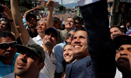 تظاهرات بزرگ در ونزوئلا؛  حامیان مادورو و گوآیدو صف‌آرایی کردند
