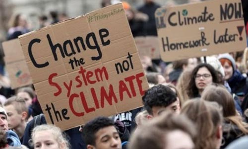 اعتراضات دانش آموزی در سراسر جهان علیه پدیده تغییرات اقلیمی